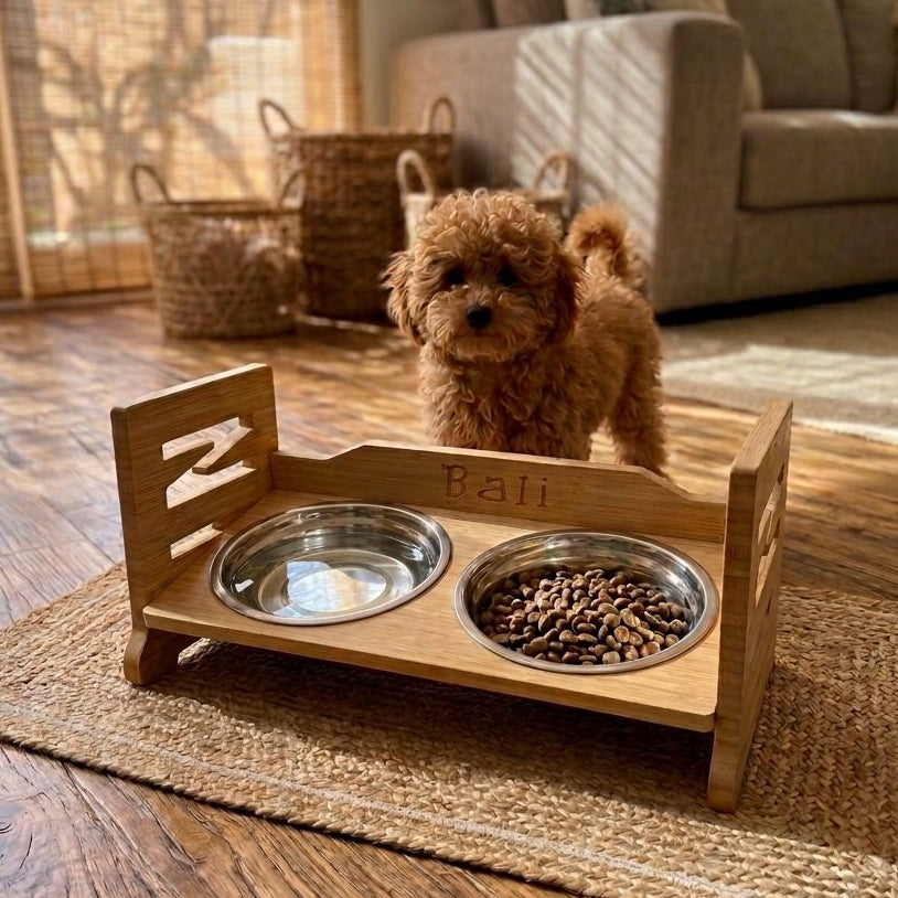 PUP: Ciotola per Cani Personalizzata con Nome – Ciotole Rialzate Regolabili in Bambù con 2 Ciotole in Acciaio Inox per Acqua e Cibo – Realizzata in Italia